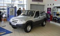 Комплект накладок на двери Bertone Chevrolet Niva 2123 рестайлинг (2009-2020)