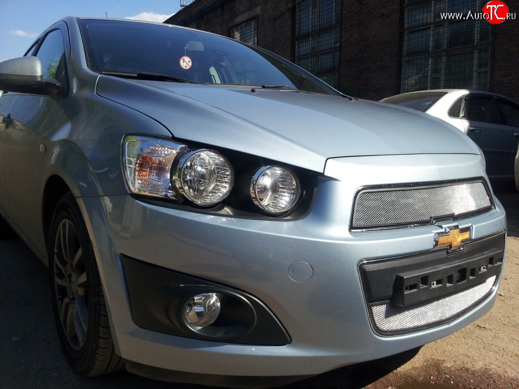 1 539 р. Нижняя сетка на бампер Russtal (хром) Chevrolet Aveo T300 седан (2011-2015)  с доставкой в г. Нижний Новгород