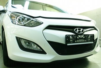 1 599 р. Сетка в воздухозаборник бампера Arbori (15 мм) Hyundai I30 2 GD дорестайлинг, хэтчбэк 5 дв. (2011-2015) (Черная)  с доставкой в г. Нижний Новгород. Увеличить фотографию 2