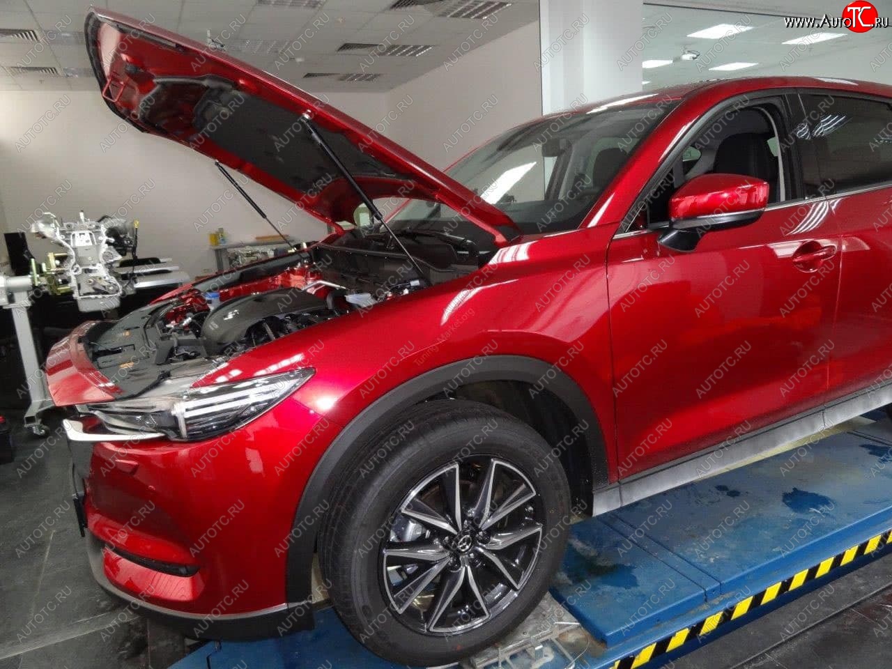 2 049 р. Упоры капота Russtal Mazda CX-5 KF (2016-2025)  с доставкой в г. Нижний Новгород