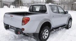 1 639 р. Накладки на борта кузова автомобиля RA Mitsubishi L200 4  дорестайлинг (2006-2014) (Задний откидной борт)  с доставкой в г. Нижний Новгород. Увеличить фотографию 2