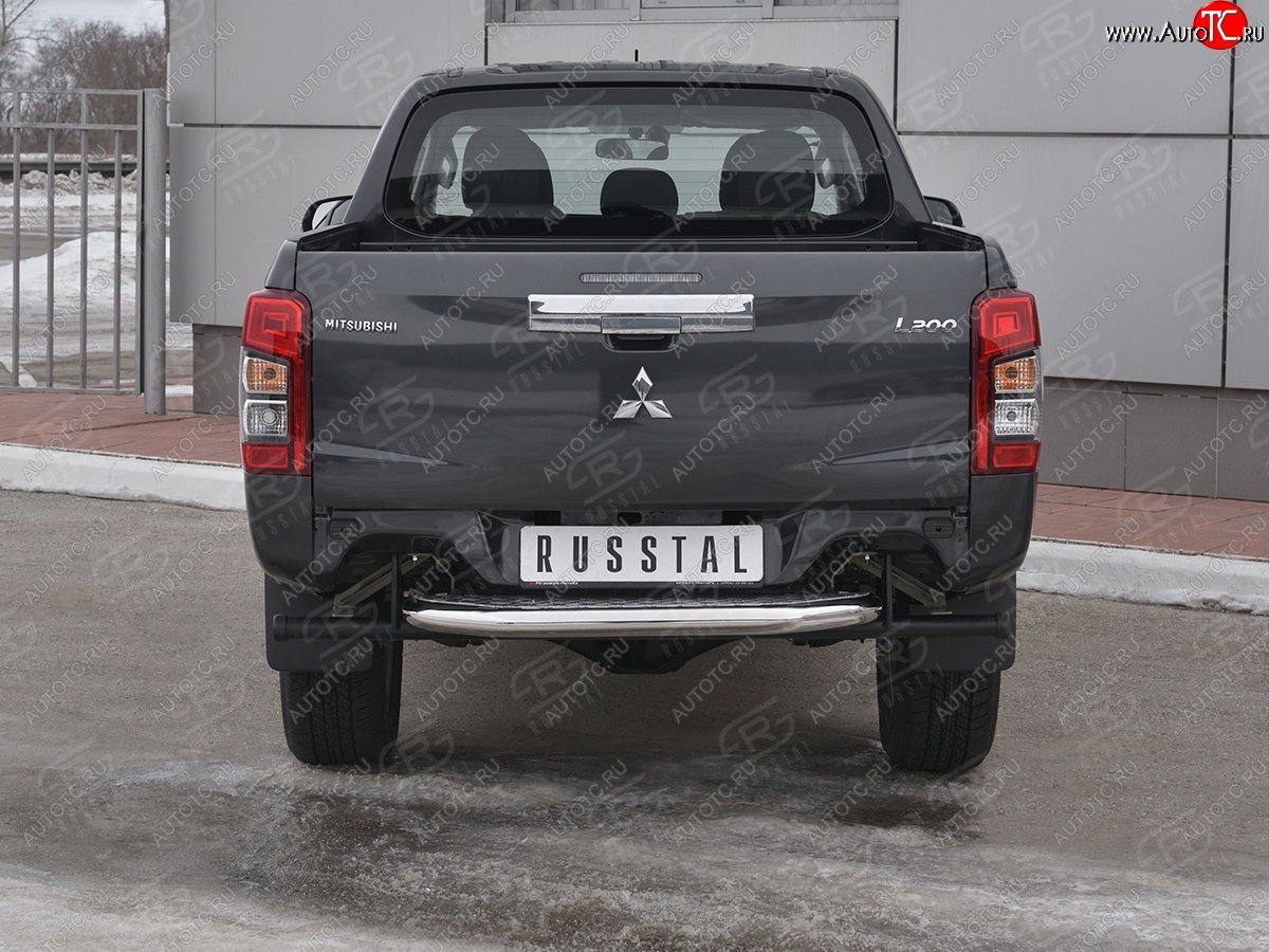 21 999 р. Защита заднего бампера (Ø63 мм, короткая) RUSSTAL  Mitsubishi L200  5 KK,KL (2018-2022) рестайлинг (Лист алюминиевый, труба - нержавейка)  с доставкой в г. Нижний Новгород