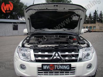 4 099 р. Упор капота MV-Tuning (двойной) Mitsubishi Pajero 4 V90 2-ой рестайлинг (2014-2020)  с доставкой в г. Нижний Новгород. Увеличить фотографию 3