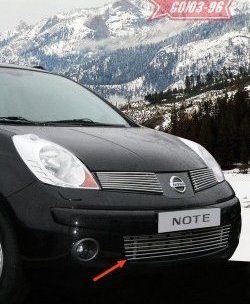 Декоративный элемент воздухозаборника Souz-96 (d10) Nissan Note 1 E11 дорестайлинг (2004-2008)