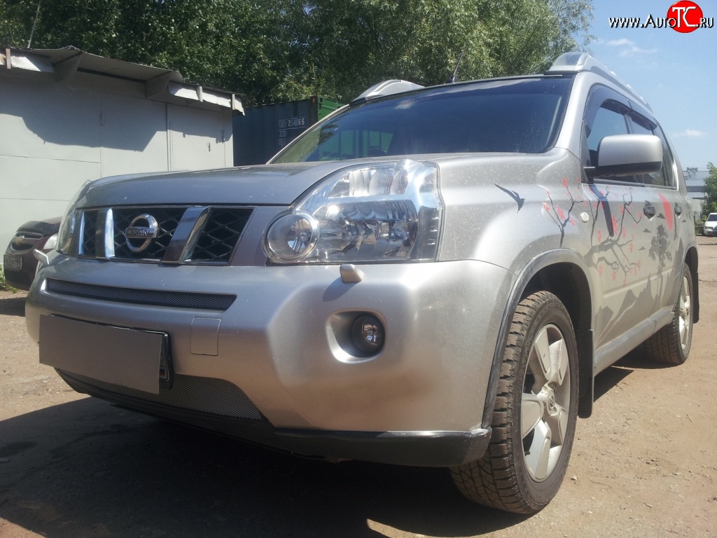 1 299 р. Сетка в решетку радиатора Russtal Nissan X-trail 2 T31 дорестайлинг (2007-2011) (хром)  с доставкой в г. Нижний Новгород