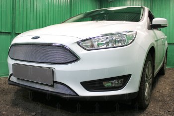 2 899 р. Защитная сетка в бампер (низ, ячейка 3х7 мм) Alfeco Стандарт Ford Focus 3 седан рестайлинг (2014-2019) (Хром)  с доставкой в г. Нижний Новгород. Увеличить фотографию 3