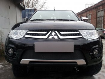 3 399 р. Защитная сетка в бампер (низ, ячейка 3х7 мм) Alfeco Стандарт Mitsubishi L200 4  рестайлинг (2013-2016) (Чёрная)  с доставкой в г. Нижний Новгород. Увеличить фотографию 4