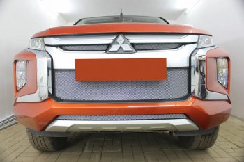 Защитная сетка в бампер (верх, 2 части, ячейка 3х7 мм) Alfeco Стандарт Mitsubishi L200 5 KK,KL рестайлинг (2018-2022)  (Хром)