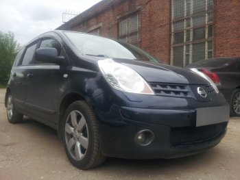 3 779 р. Защитная сетка в бампер (низ, ячейка 3х7 мм) Стрелка11 Стандарт Nissan Note 1 E11 дорестайлинг (2004-2008) (Чёрная)  с доставкой в г. Нижний Новгород. Увеличить фотографию 2