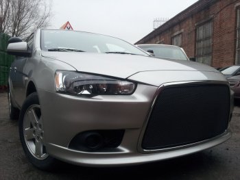 Защитная сетка в бампер (ячейка 3х7 мм) Alfeco Стандарт Mitsubishi Lancer 10 седан рестайлинг (2011-2017) ()