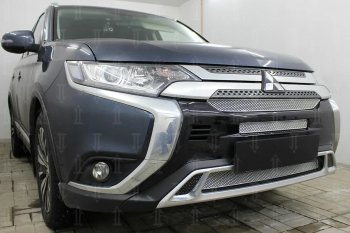 9 749 р. Защитная сетка в бампер (3 части, ячейка 4х10 мм) Alfeco Премиум Mitsubishi Outlander GF 3-ий рестайлинг (2018-2022) (Хром)  с доставкой в г. Нижний Новгород. Увеличить фотографию 2