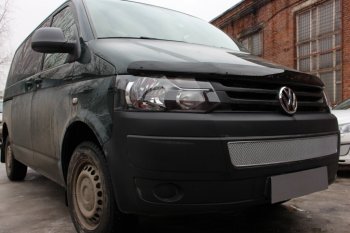 4 299 р. Защитная сетка в бампер (низ, ячейка 4х10 мм) Стрелка11 Премиум Volkswagen Transporter T5 рестайлинг (2009-2015) (Хром)  с доставкой в г. Нижний Новгород. Увеличить фотографию 2