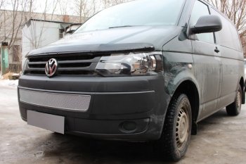 4 299 р. Защитная сетка в бампер (низ, ячейка 4х10 мм) Стрелка11 Премиум Volkswagen Transporter T5 рестайлинг (2009-2015) (Хром)  с доставкой в г. Нижний Новгород. Увеличить фотографию 3