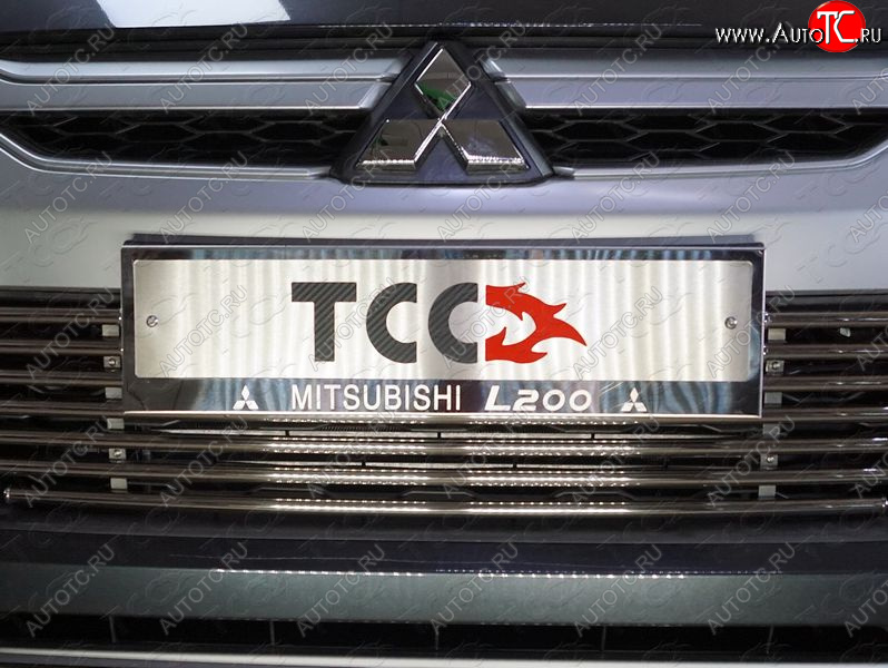 5 299 р. Рамка гос. номера ТСС Тюнинг  Mitsubishi L200  5 KK,KL (2018-2022) рестайлинг (нержавейка)  с доставкой в г. Нижний Новгород