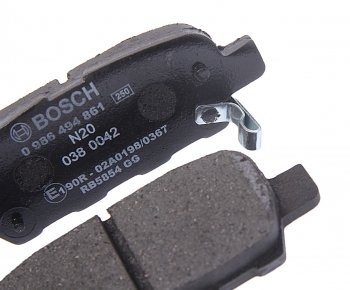 1 239 р. Колодки тормозные задние (4шт.) BOSCH Nissan Tiida 1 хэтчбэк C11 дорестайлинг, Япония (2004-2007)  с доставкой в г. Нижний Новгород. Увеличить фотографию 2