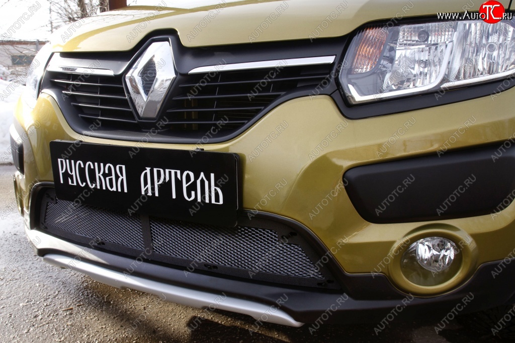 2 079 р. Защитная сетка решетки переднего бампера РА Renault Sandero Stepway (B8) дорестайлинг (2014-2018)  с доставкой в г. Нижний Новгород