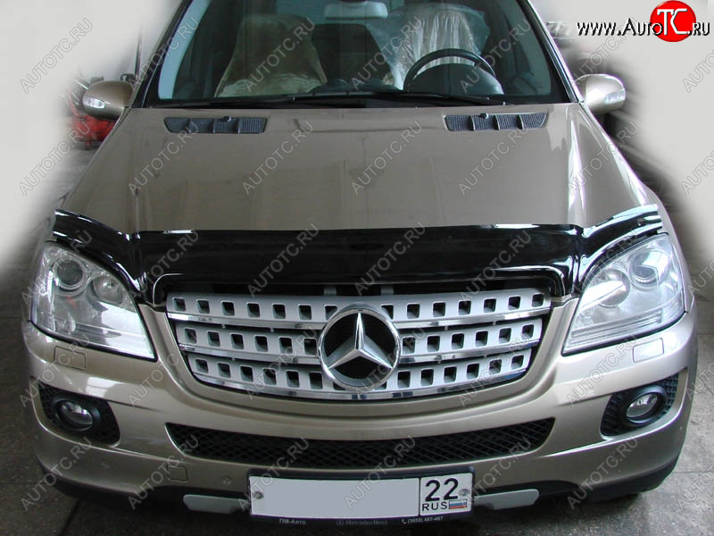 2 879 р. Дефлектор капота SIM Mercedes-Benz ML class W164 дорестайлинг (2005-2008)  с доставкой в г. Нижний Новгород