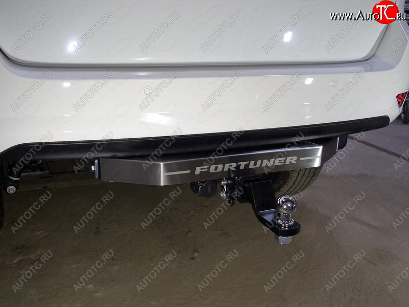 23 299 р. Фаркоп (тягово-сцепное устройство) TCC (надпись Fortuner)  Toyota Fortuner  AN160 (2015-2024) дорестайлинг, рестайлинг (оцинкованный, шар Е - нержавейка)  с доставкой в г. Нижний Новгород